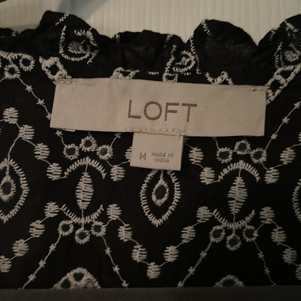 LOFT Black and White Women's Top - Picture 2 of 2